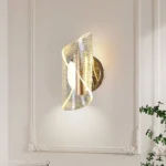 ابليك مودرن ذهبي لون الانارة 3 اضاءات W3