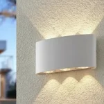 ⁦كشاف بوابة خارجي مودرن | إضاءة جدارية خارجية 6W | لون أصفر دافئ مناسب للأسوار⁩ - الصورة ⁦2⁩