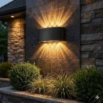 كشاف حائط خارجي لون الانارة اصفر 12 عين 6 فوق و 6 تحت