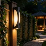 ⁦جداري بوابة خارجي عدستين 2 انارة اماميه اسود لون الانارة اصفر 18 واط⁩ - الصورة ⁦2⁩