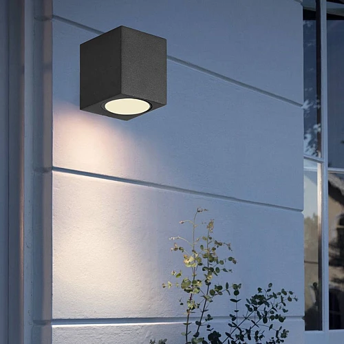 S6ilGr3ldD6I2mWqbi4mCL3GEAJbT6XnoCQeegrjET2-500x500 كشاف بوابة اسود مفرد GU10 - الصورة 1