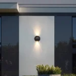 كشاف بوابة لون الانارة اصفر 10 واط شكل كروي مدور