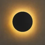 ⁦كشاف بوابة اسود لون الانارة اصفر 6W⁩ - الصورة ⁦5⁩