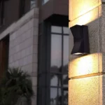 اضاءة خارجية كشاف بوابة لون الإنارة اصفر صغير مزدوج أمان وأناقة 10 واط