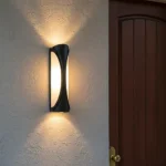 جداري بوابة خارجي عدستين 2 انارة اماميه اسود لون الانارة اصفر 18 واط