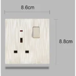 ⁦فيش ثلاثي مع مفتاح 13 امبير لون بيانو لولي⁩ - الصورة ⁦3⁩