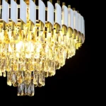 ⁦نجف كريستال لون الشكل ابيض مع ذهبي تصميم أنيق وراقي قطر 60 سم⁩ - الصورة ⁦3⁩