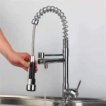 ⁦خلاط مطبخ أرضي لون كروم خطين⁩ - الصورة ⁦2⁩