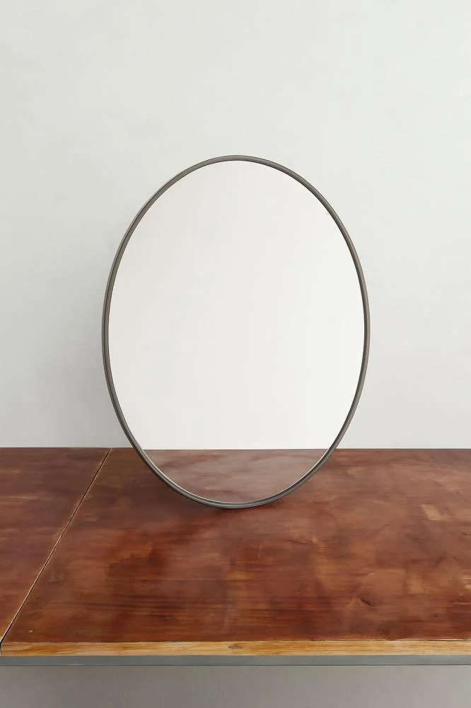 d93f69fc-790a-4d9b-9e9a-251e4e37a893-666 مرايا جدارية دائرية مقاس 50*70 - الصورة 1